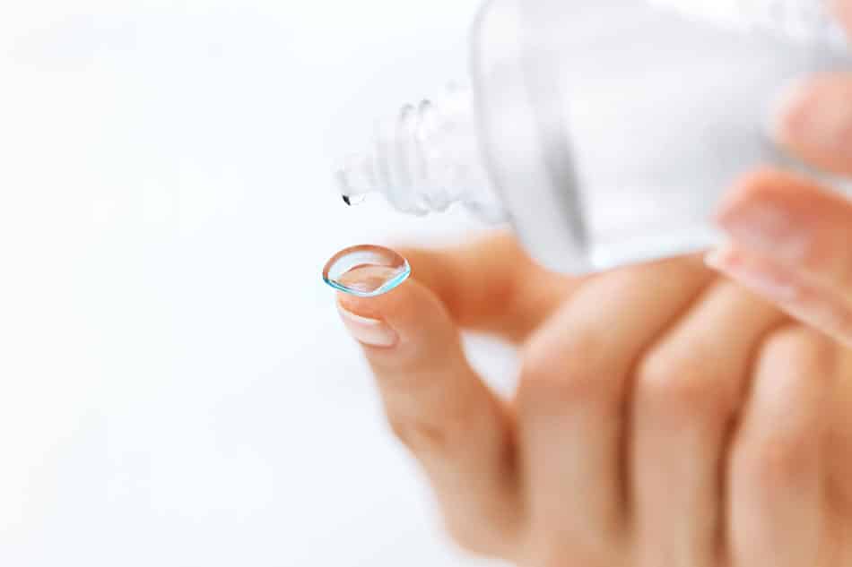 8 Tips For Proper Contact Lens Care And Hygiene